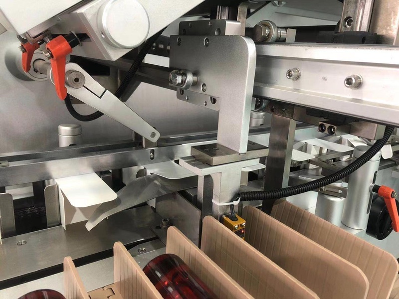 Horizontale Kartoniermaschine jc130, Ansicht 6